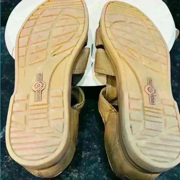 Earth shoes “Heather” VINTAGE!  Size: 7, leather with rubber soles.  Great shoes - Picture 6 of 6